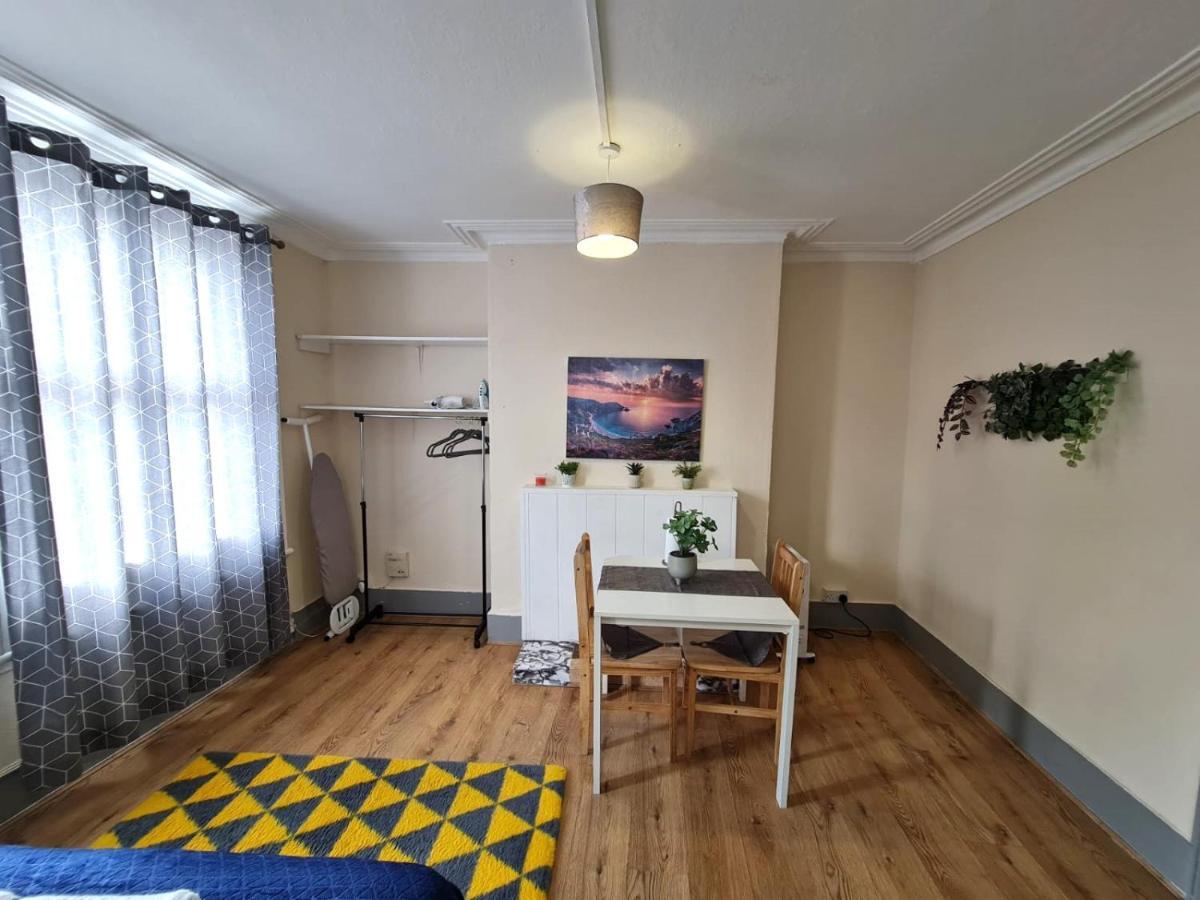Lovely Private Room Near Central Londra Dış mekan fotoğraf